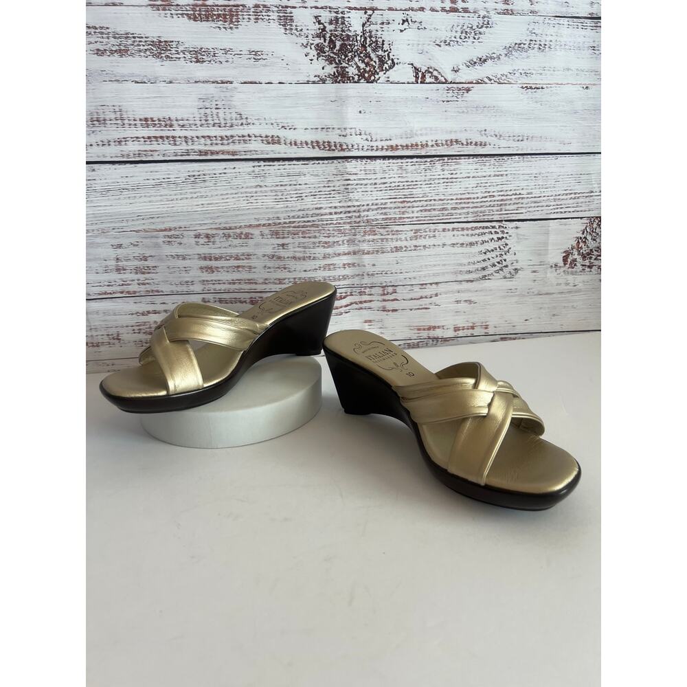 ITALIAN SHOEMAKER KENNY SLIDE SANDALS CHAMPAGNE SIZE 10 LIKE NEW